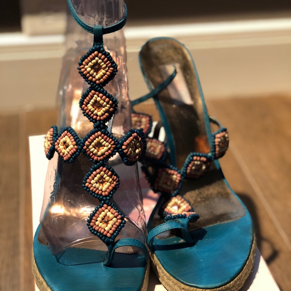 JLo wedges